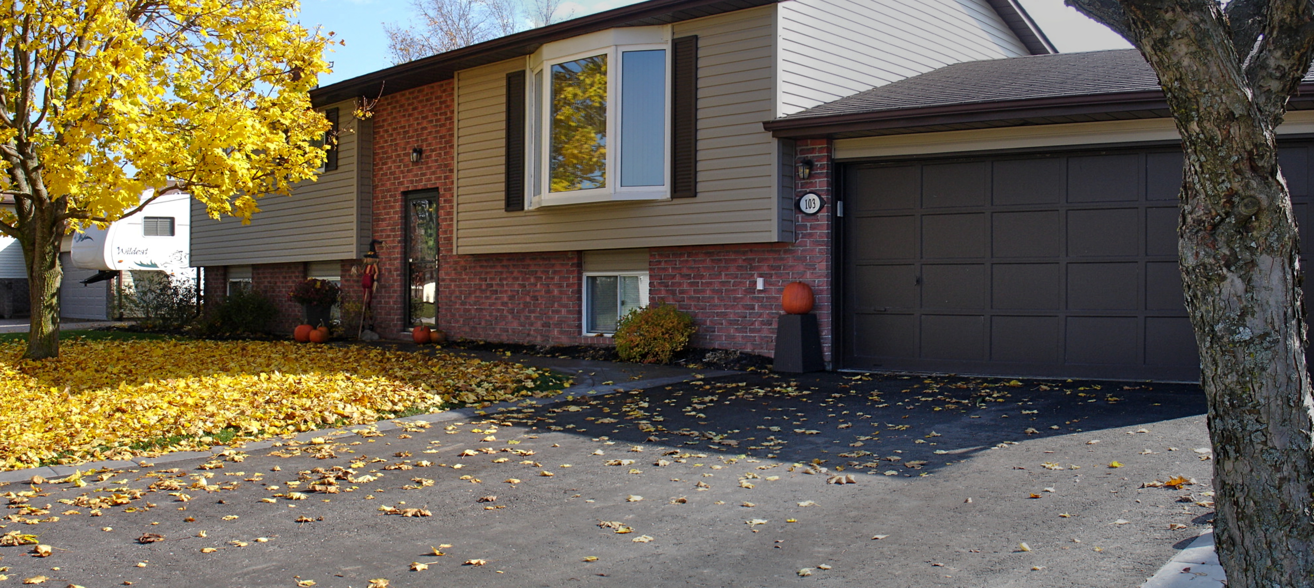Raised bungalow for sale in Thornton | The Barrie Real Estate Blog